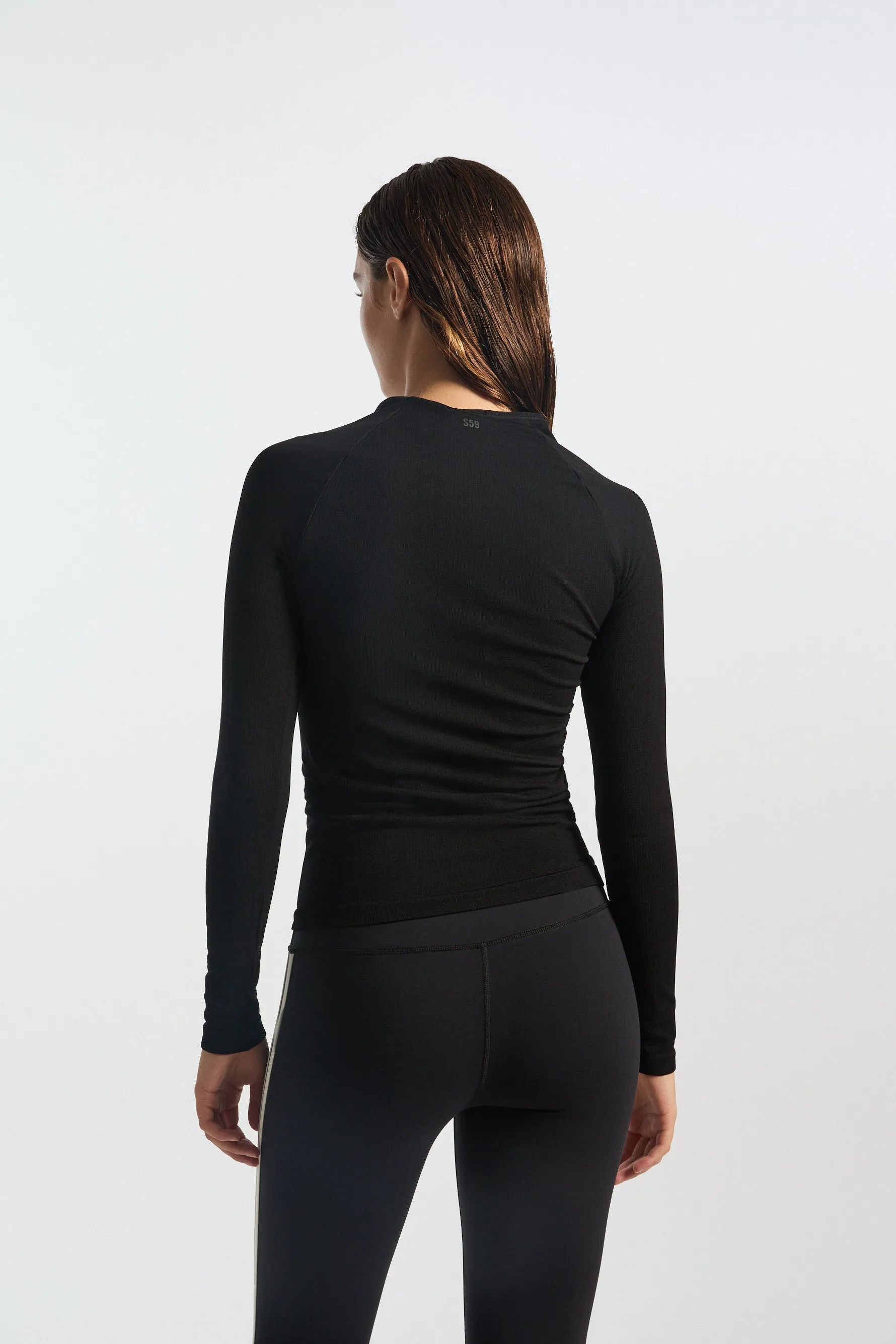 Loren Seamless Long Sleeve Tee - Black