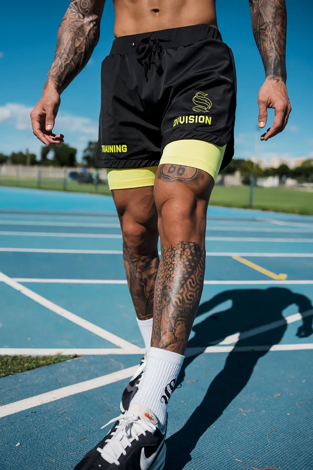 Venom 365 Shorts - Black/Yellow