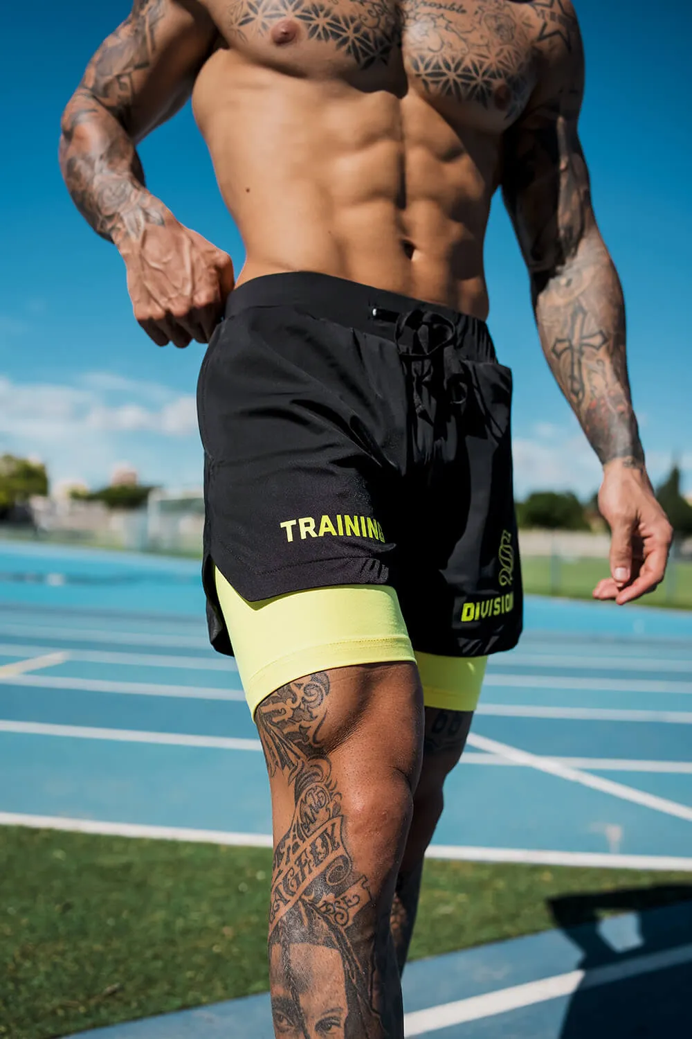 Venom 365 Shorts - Black/Yellow