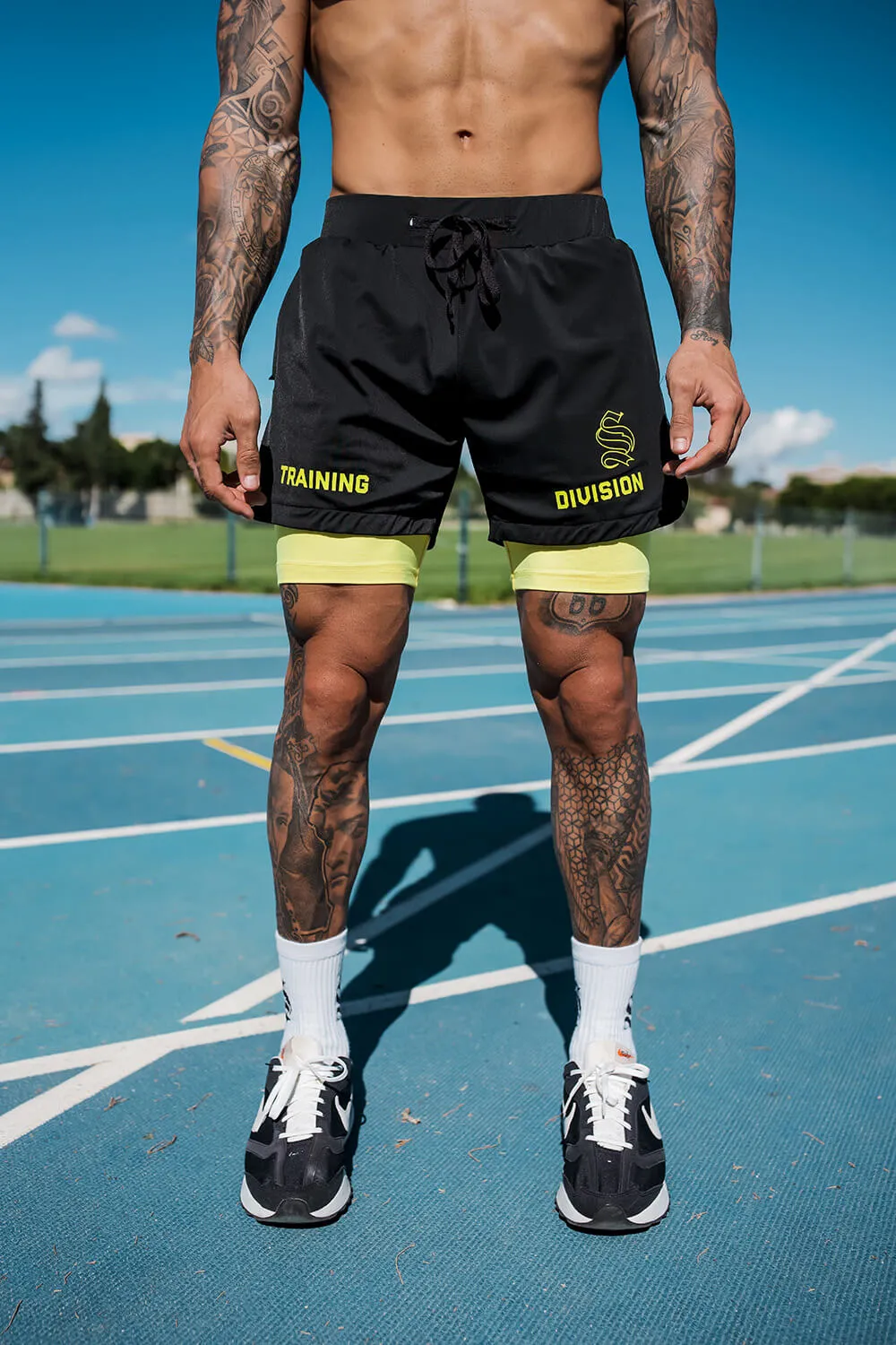 Venom 365 Shorts - Black/Yellow